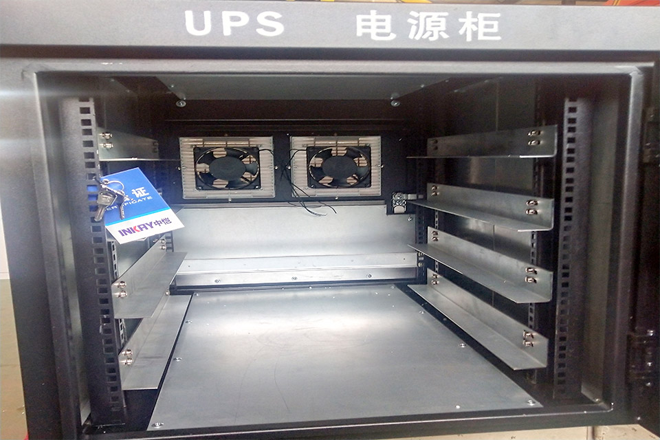 福州UPS電源柜